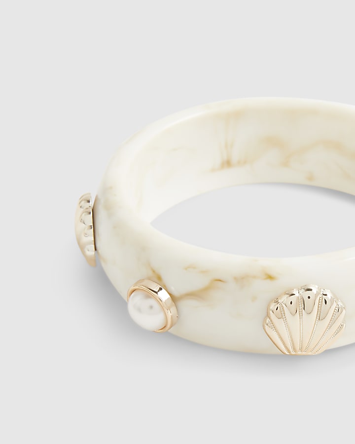 Cream Shell Cream Resin Bangle