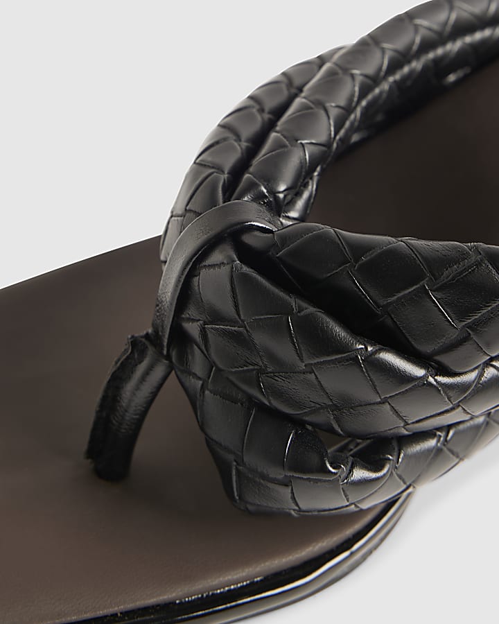 Black Toe Thong Woven Low Heel Sandals