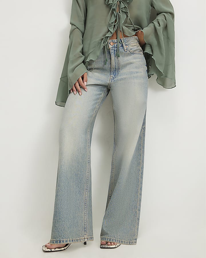 Petite Blue Relaxed Straight Leg Washed Jeans