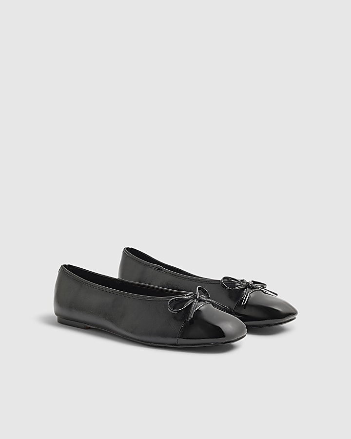 Black Bow Ballet Pumps