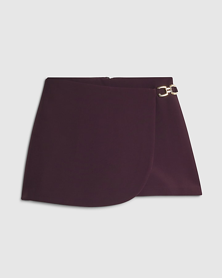Petite Red Buckle Wrap Trim Skort