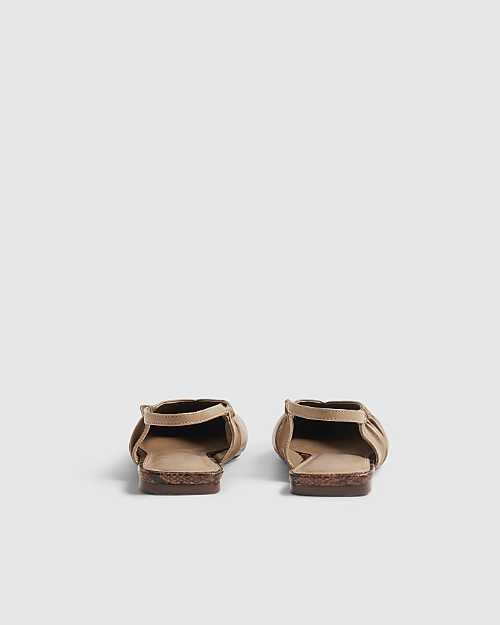 Beige Metal Point Toe Flat Shoes