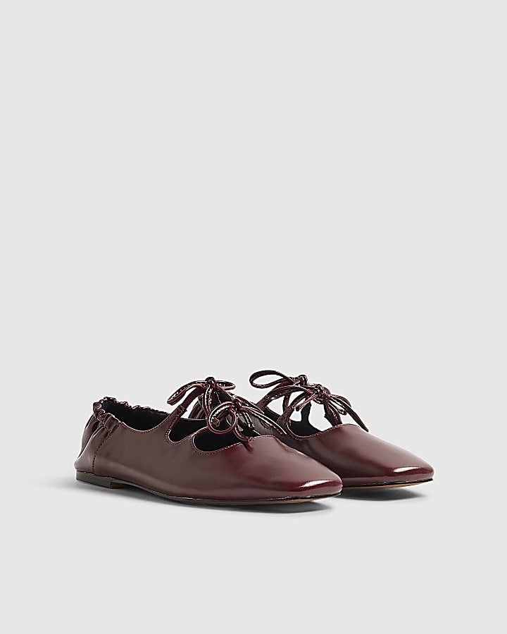 Red Bow Square Toe Pumps