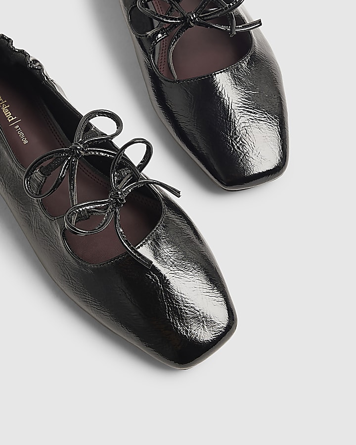 Black Bow Square Toe Pumps