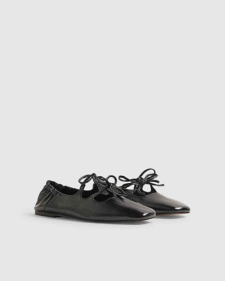 Black Bow Square Toe Pumps