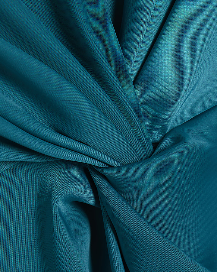 Green Long Sleeve Twist Front Midi Dress