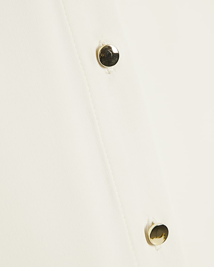 White Sleeveless Crepe Shirt