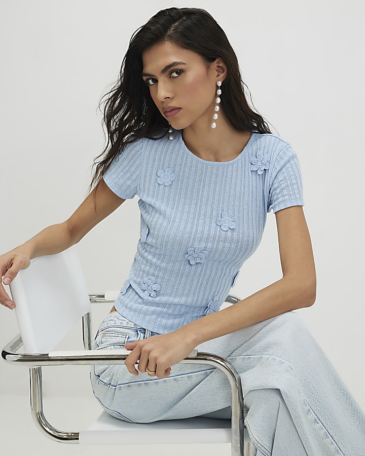 Blue Short Sleeve 3D Flower Trim Top
