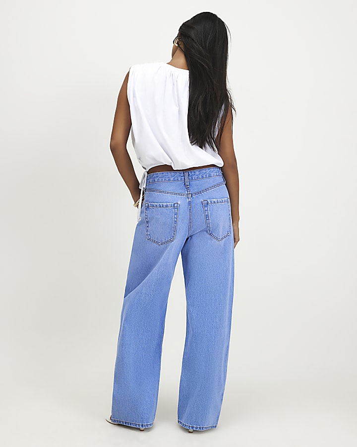 Petite Relaxed Straight Leg Jeans