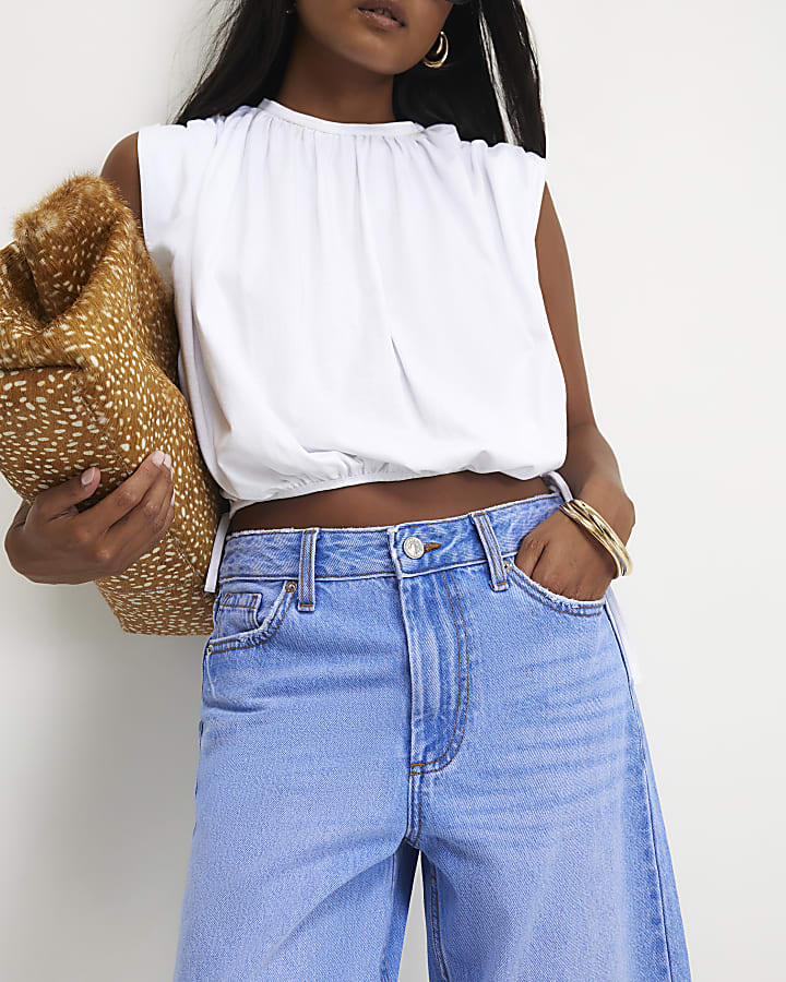 Petite Relaxed Straight Leg Jeans