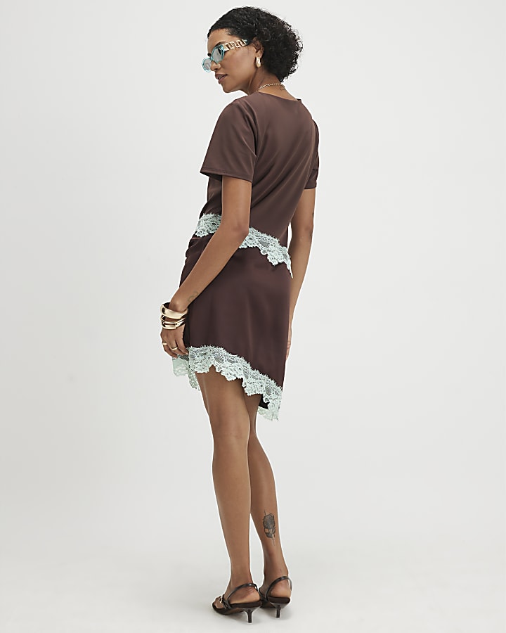 Brown Short Sleeve Satin Ruched Mini Dress