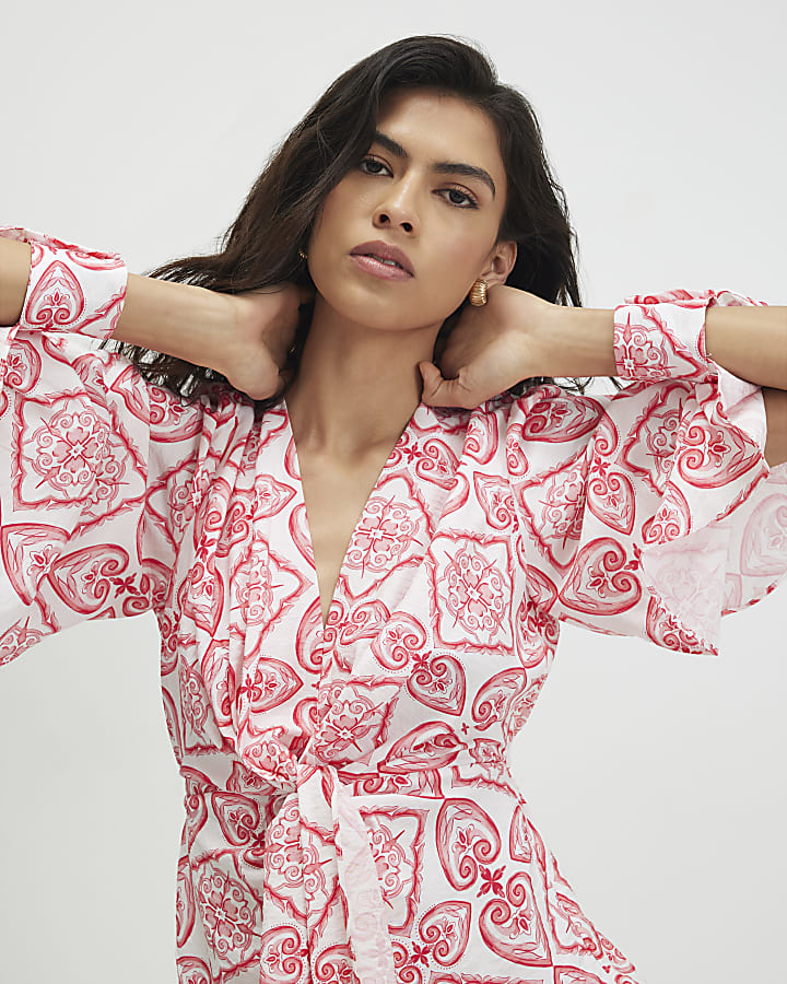 Red Knot Front Print Top