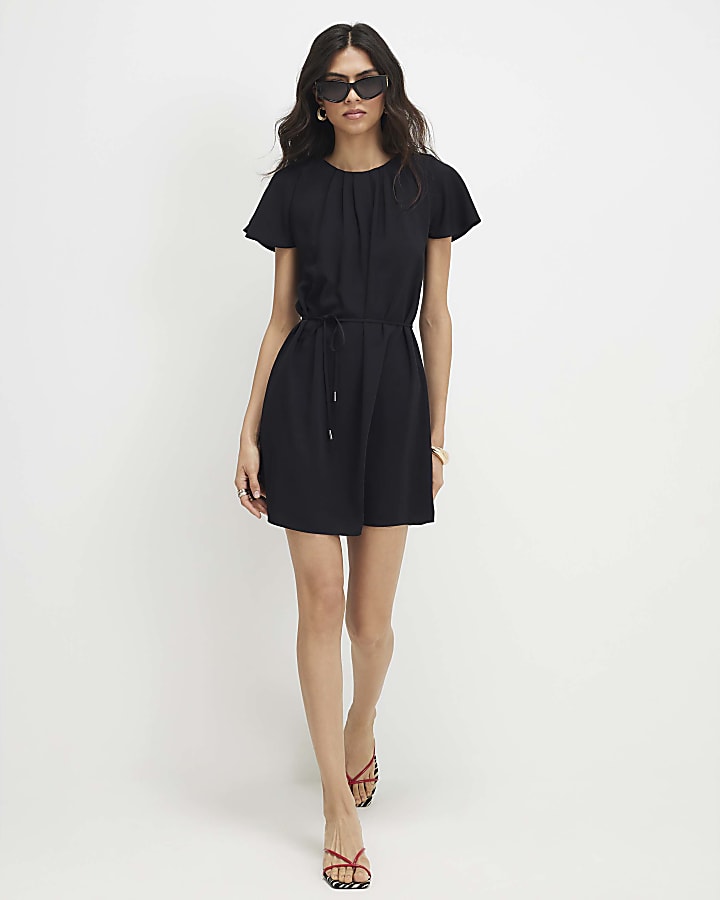 Black Pleated Short Sleeve Mini Shift Dress