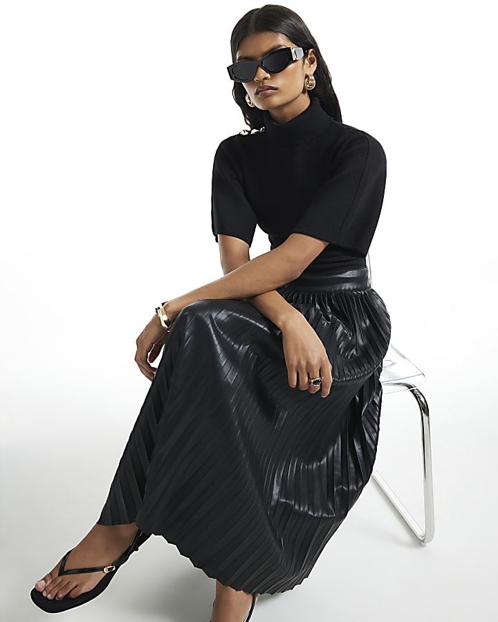 Black Pleat Hem Midi Dress