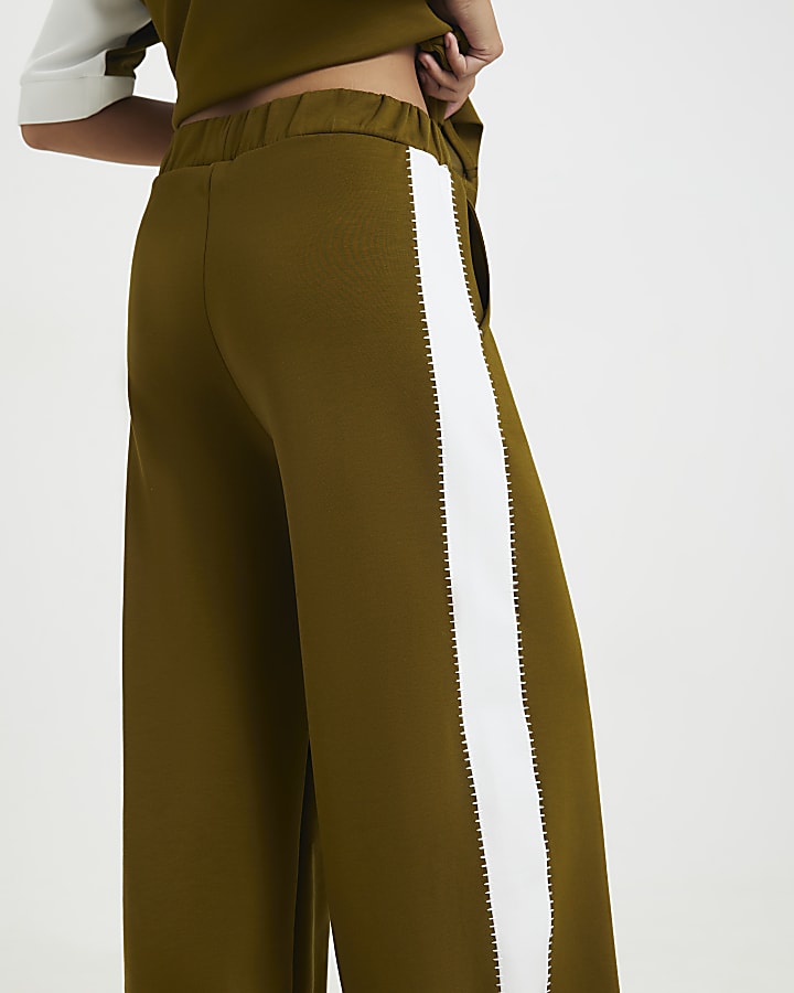 Petite Khaki Premium Blocked Wide Trousers