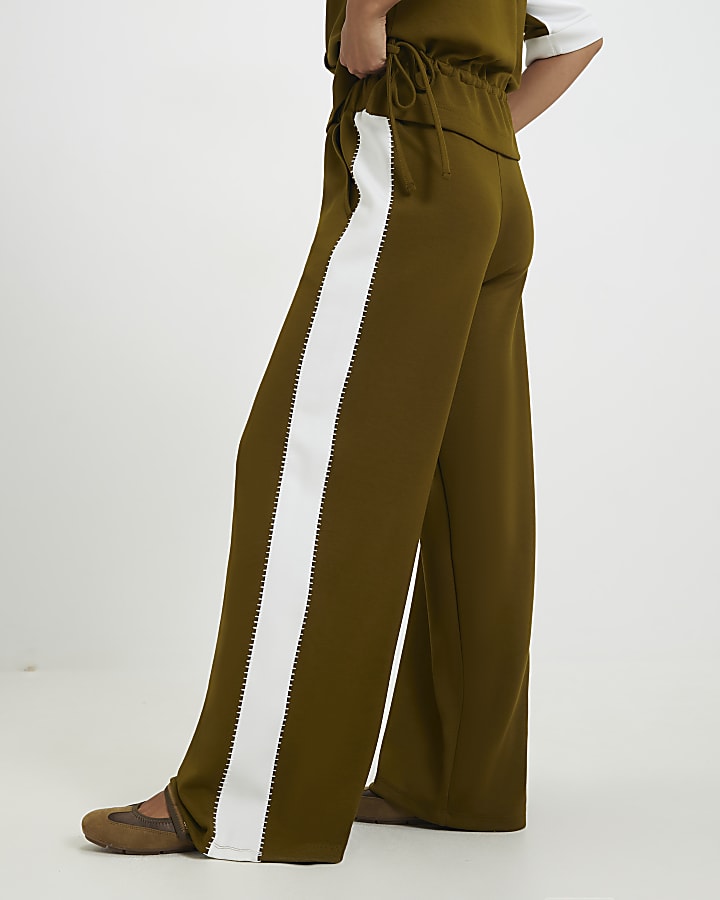 Petite Khaki Premium Blocked Wide Trousers