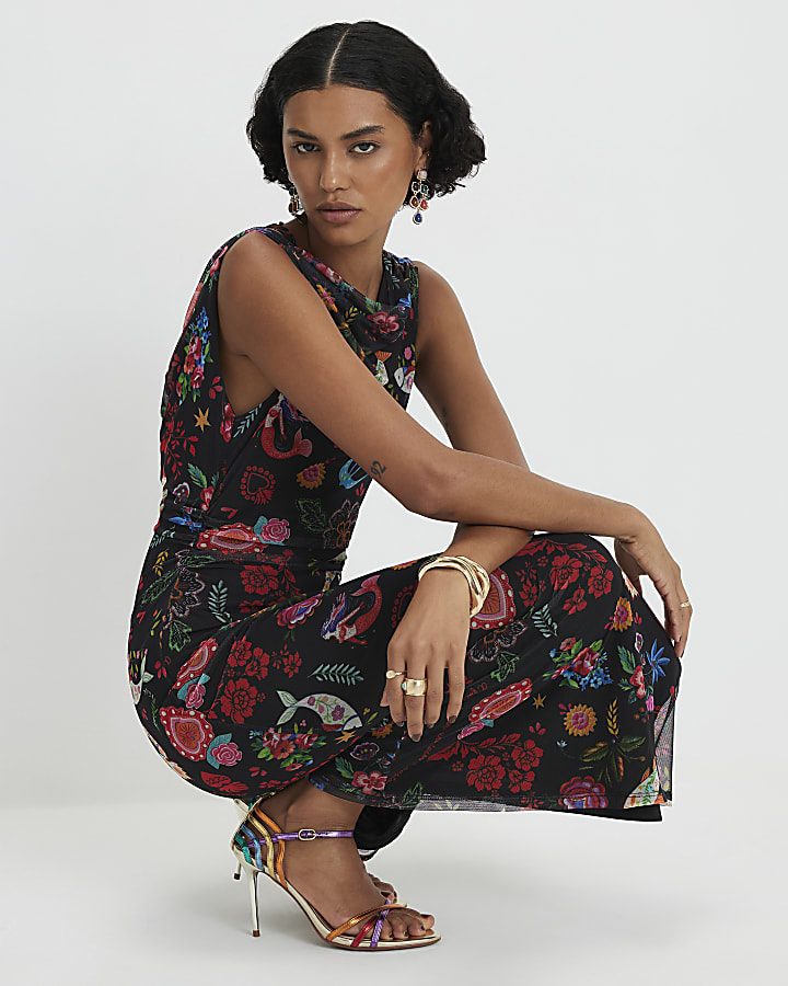 Black Sleeveless Boutique Icon Maxi Dress