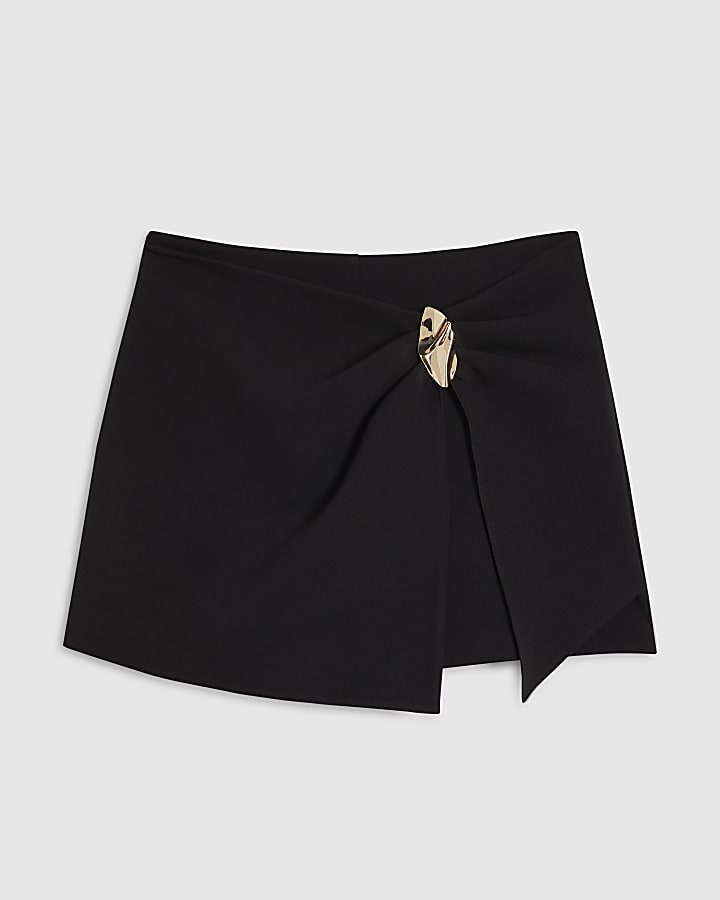 Black Metal Detail Skort