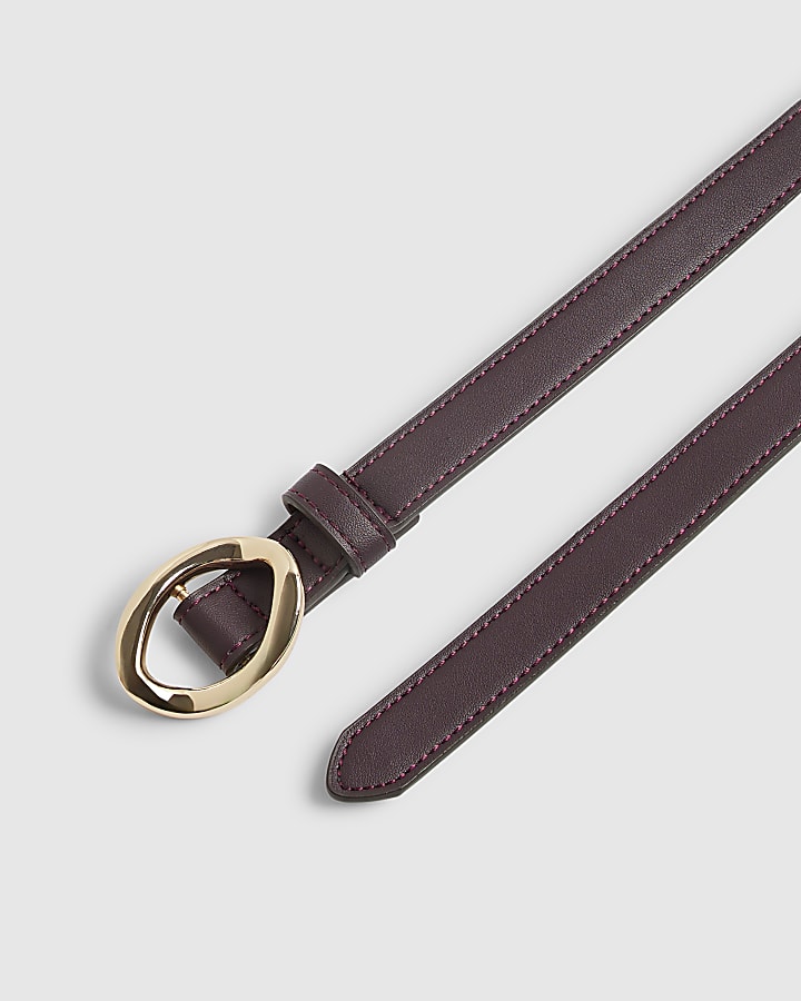 Red Oval Buckle Slim Belt