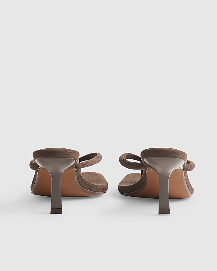 Brown Toe Thong Heeled Sandals