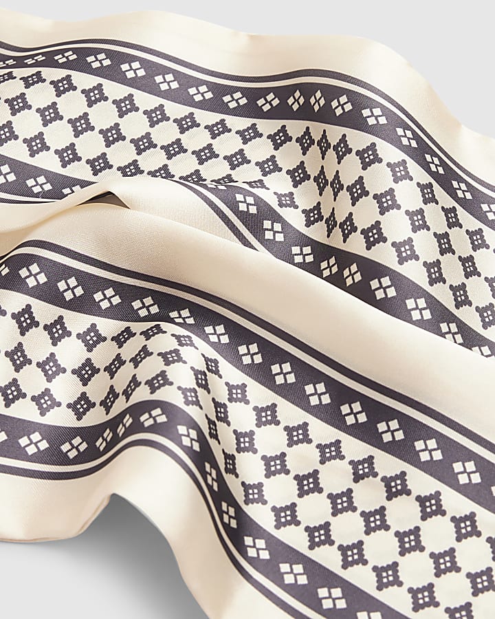 Cream Geometric Skinny Scarf