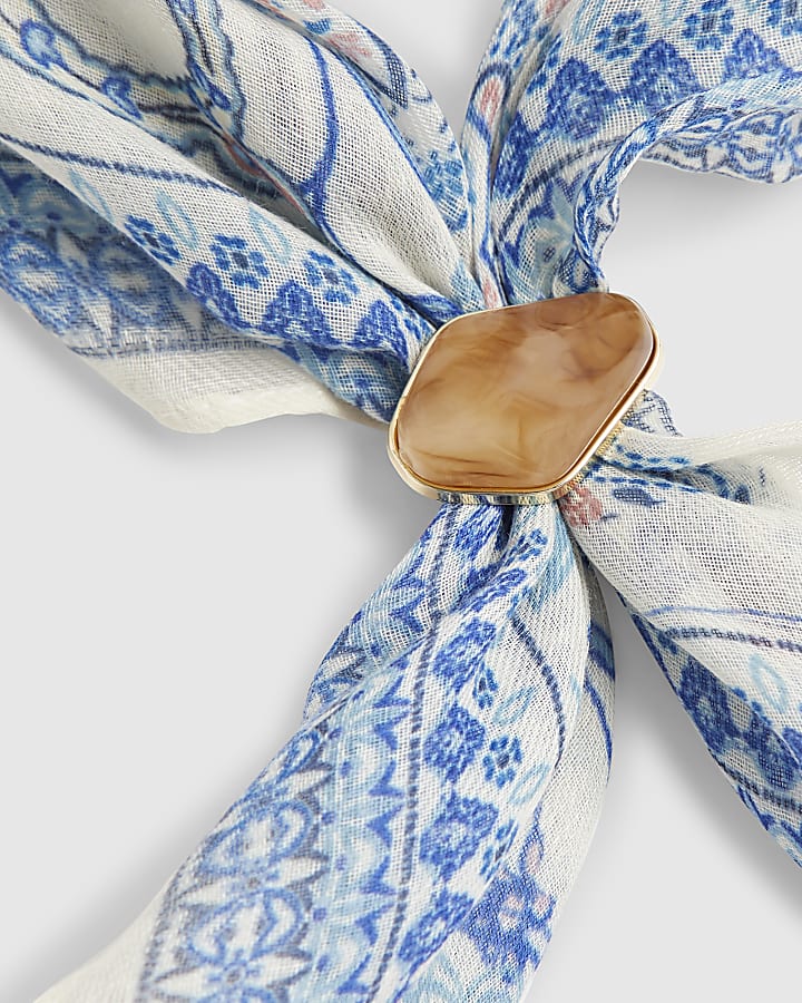 Cream Paisley Stone Toggle Scarf