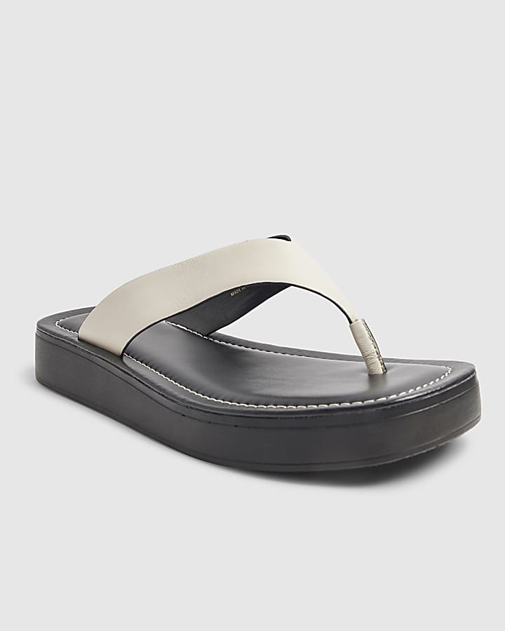 Cream Leather Flatform Toe Thong Sandals