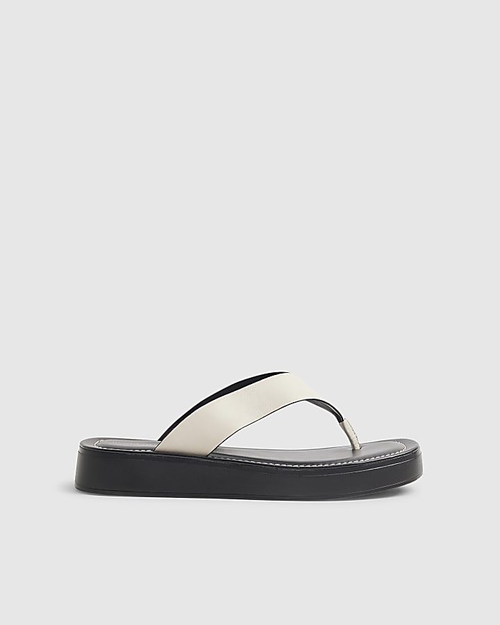 Cream Leather Flatform Toe Thong Sandals