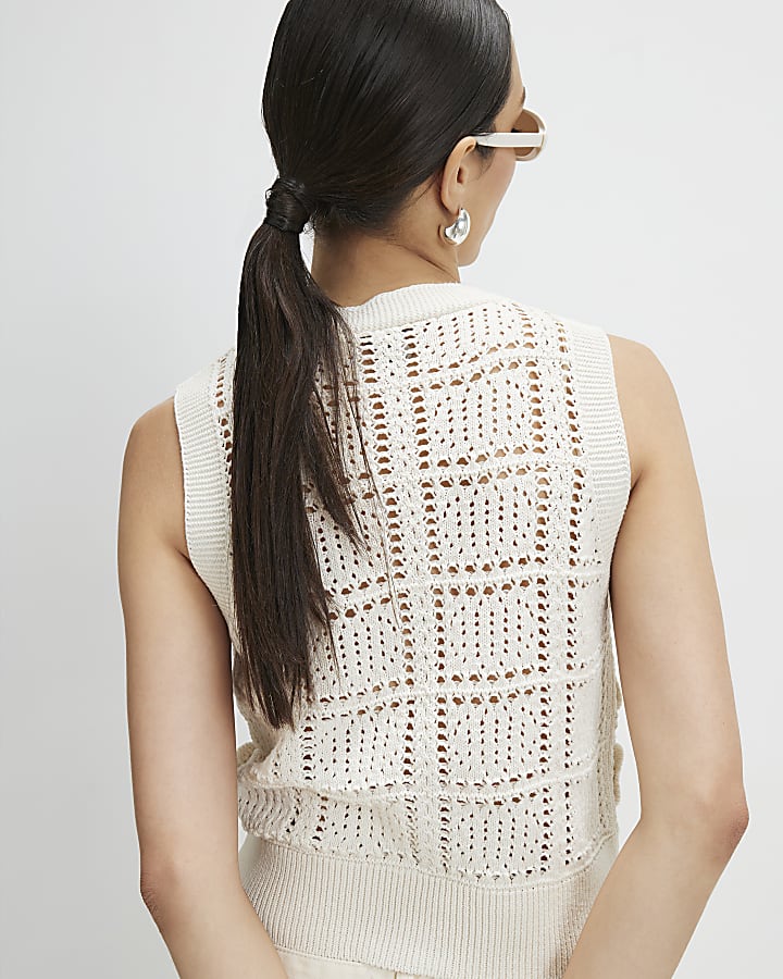 Cream 3D Flower Knitted Waistcoat