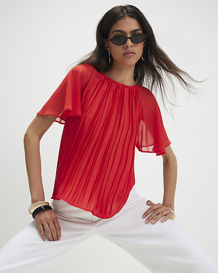Red Hybrid Crinkle Top