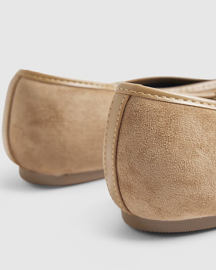 Beige Toe Cap Bow Ballet Pumps
