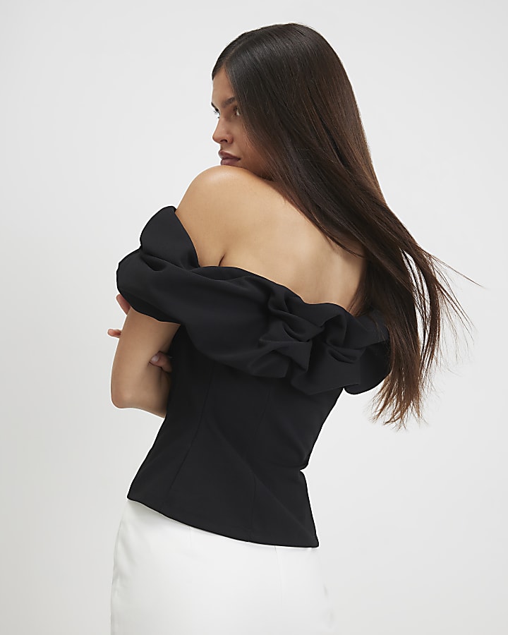 Black Ruffled One Shoulder Top