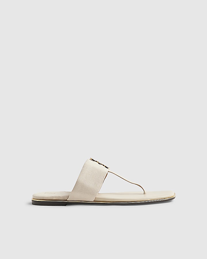 Cream Toe Thong Hardware Sandals
