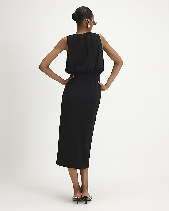 Black Crew Neck Ruched Side Midi dress