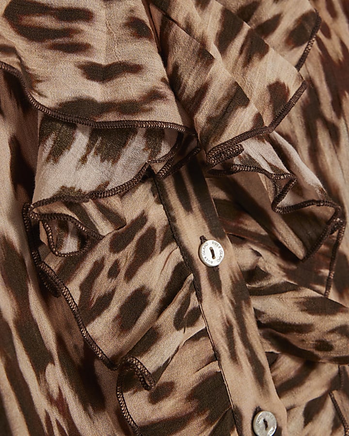 Beige Short Sleeve Leopard Ruffle Blouse