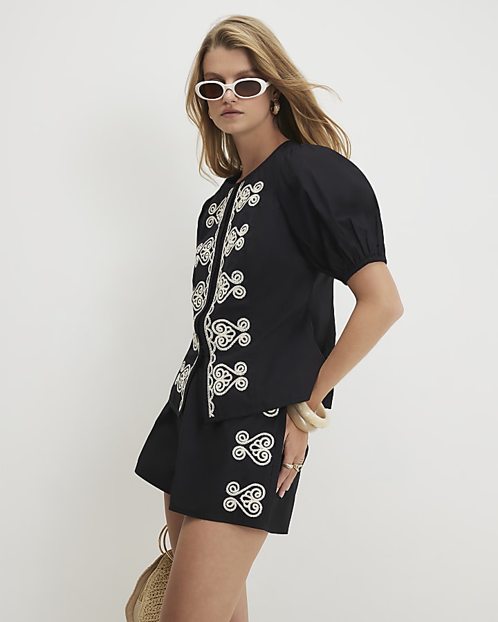Black Poplin Short Sleeve Embroidered Top