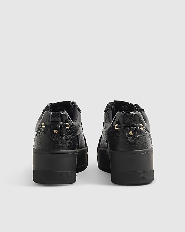 Black Scallop Flatform Trainers
