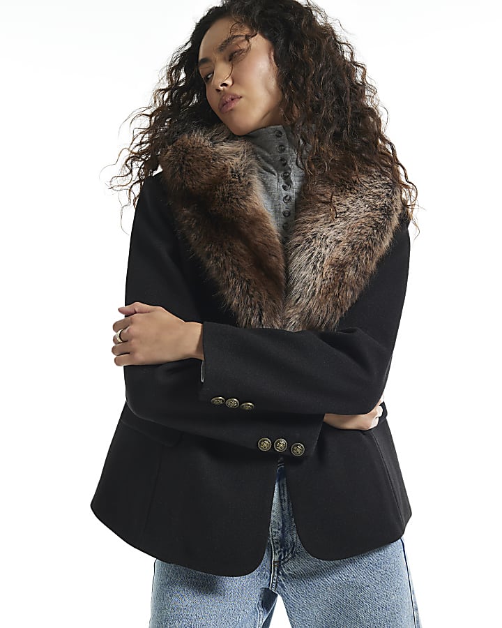 Black Faux Fur Collar Cinched Blazer