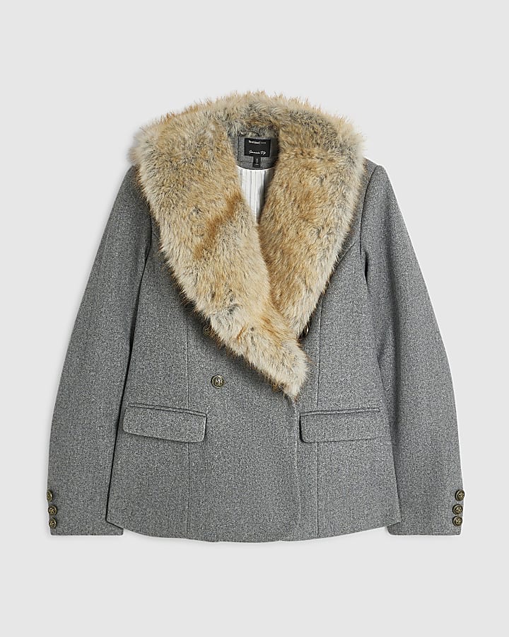 Grey Faux Fur Collar Cinched Blazer