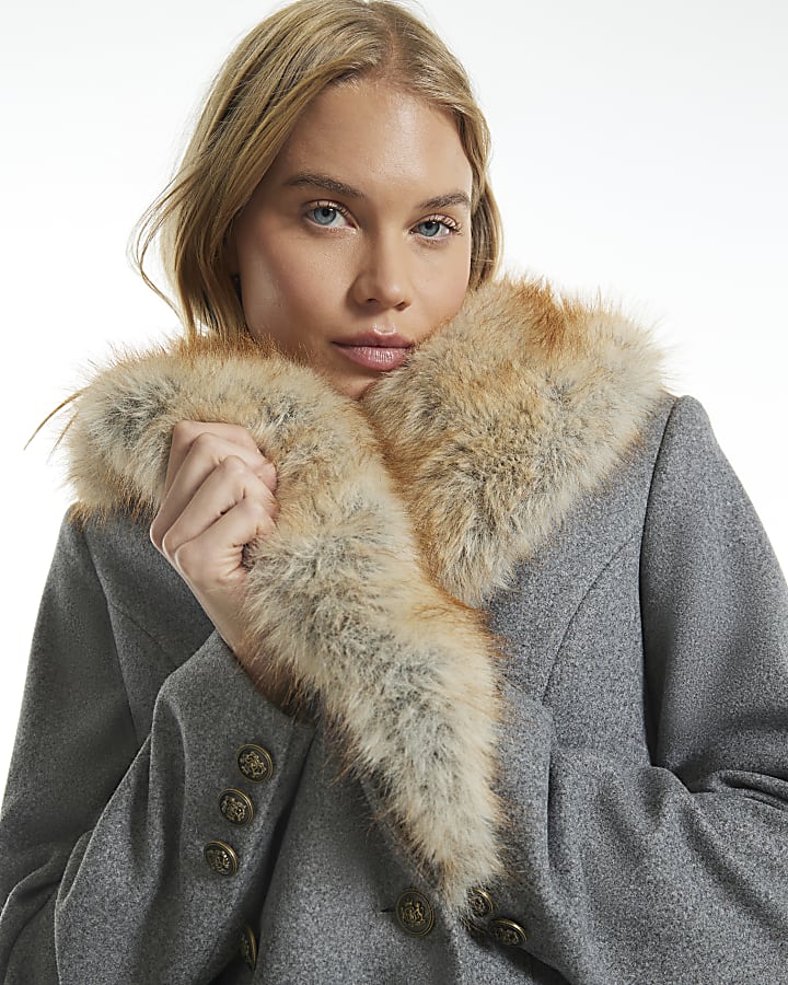Grey Faux Fur Collar Cinched Blazer