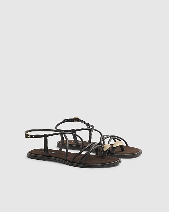 Brown Leather Metal Toe Loop Flat Sandals