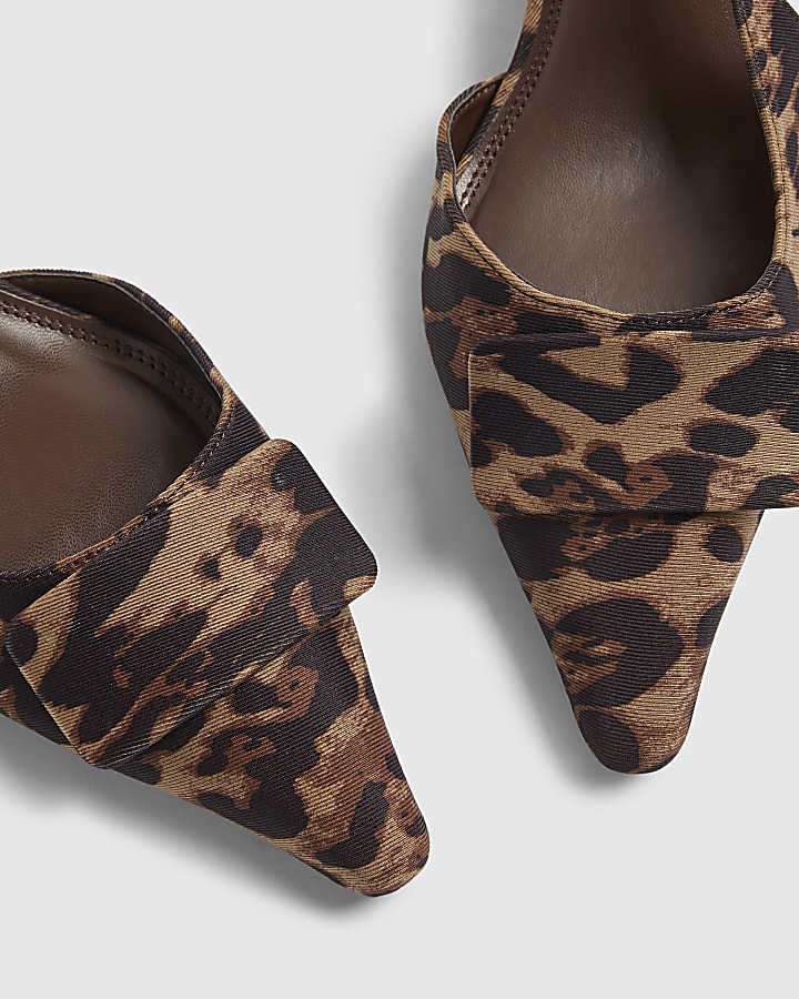 Brown Leopard Print Slingback Court Heels
