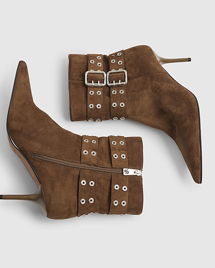 Brown Point Toe Heeled Hardware Boots
