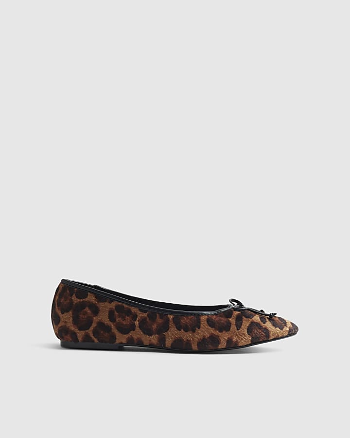 Brown Faux Hair On Leather Leopard Pumps