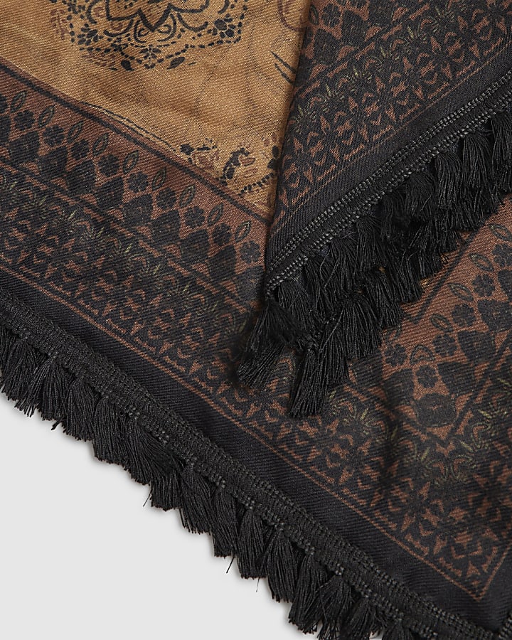 Brown Paisley Print Fringed Trim Scarf