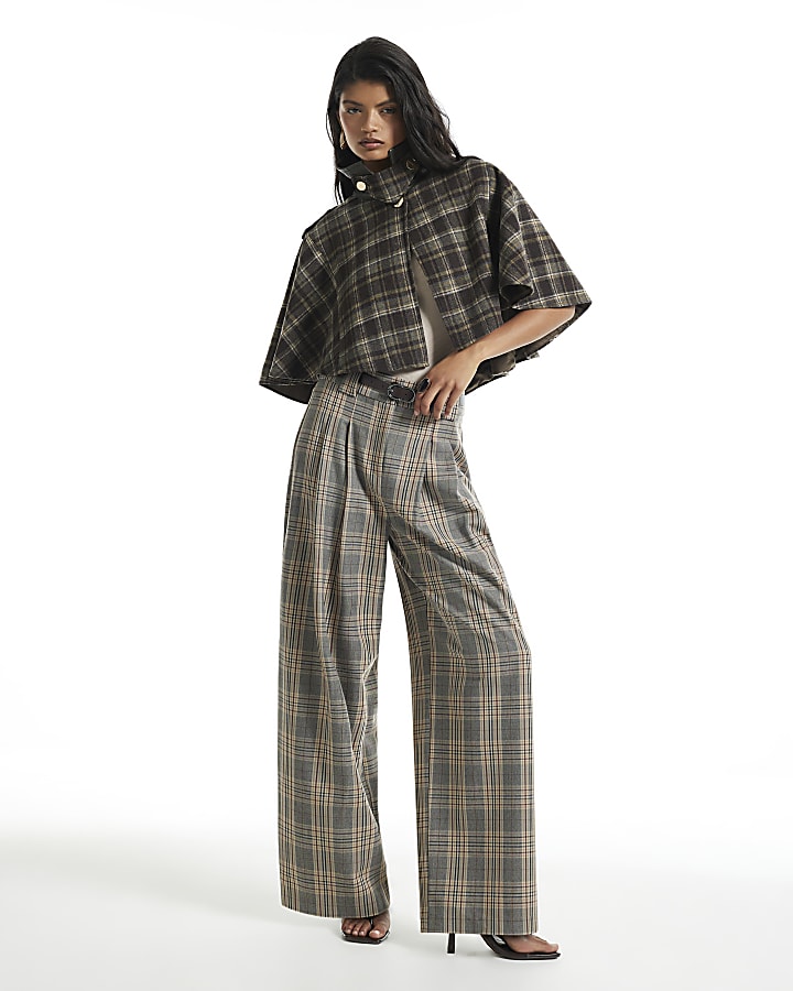 Brown Check Collared Short Cape