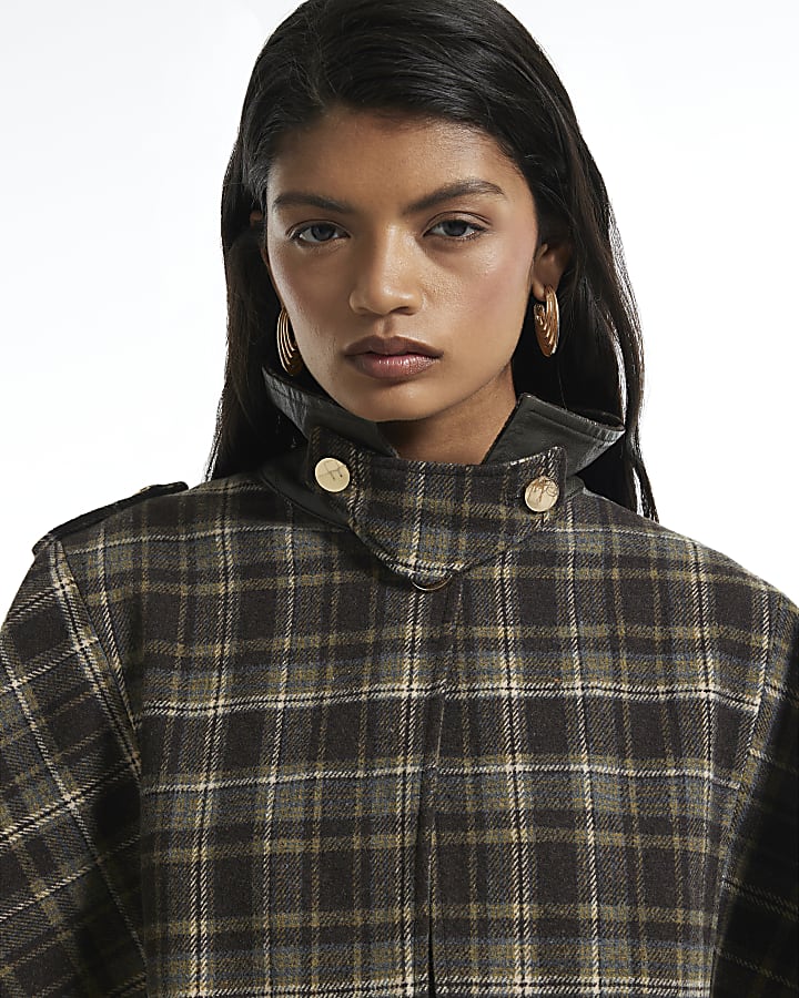 Brown Check Collared Short Cape