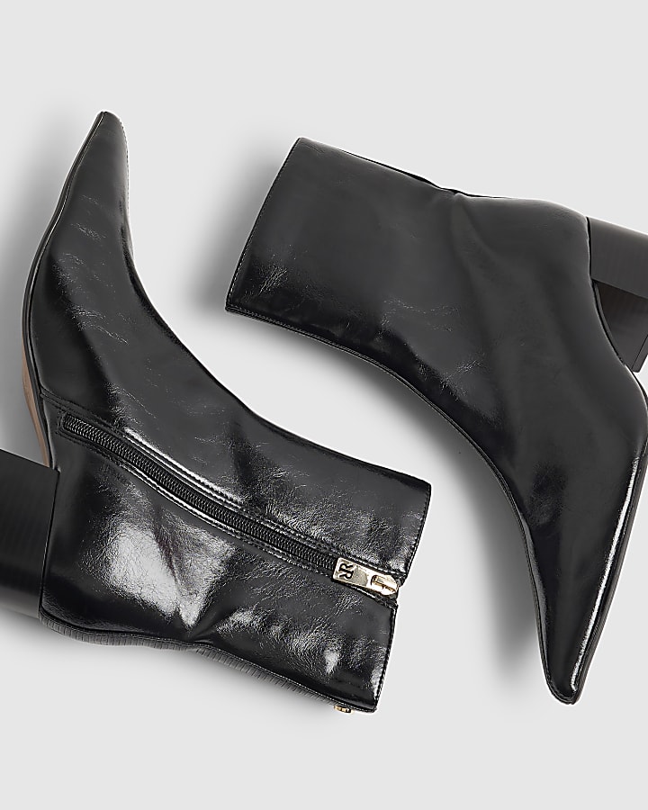 Black Point Toe Heeled Ankle Boots