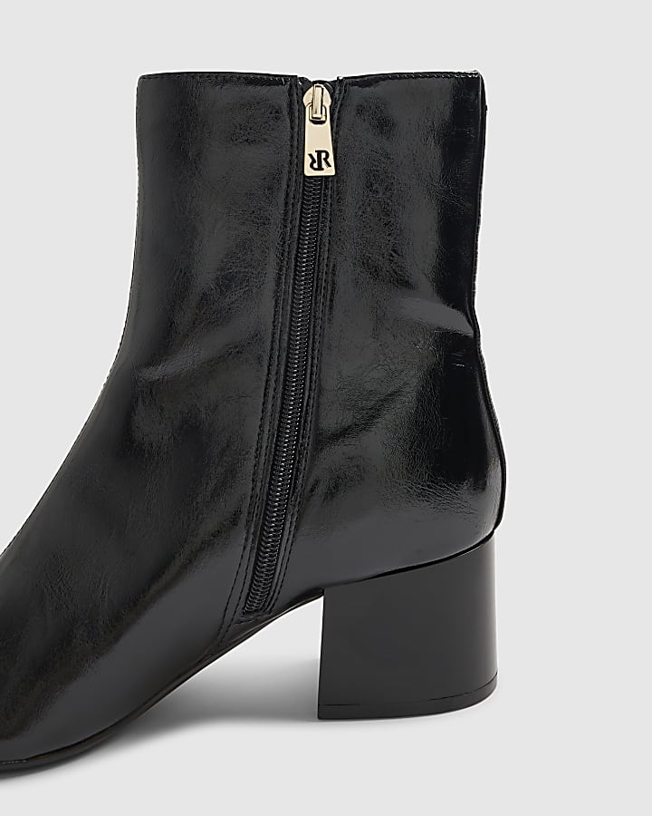 Black Point Toe Heeled Ankle Boots