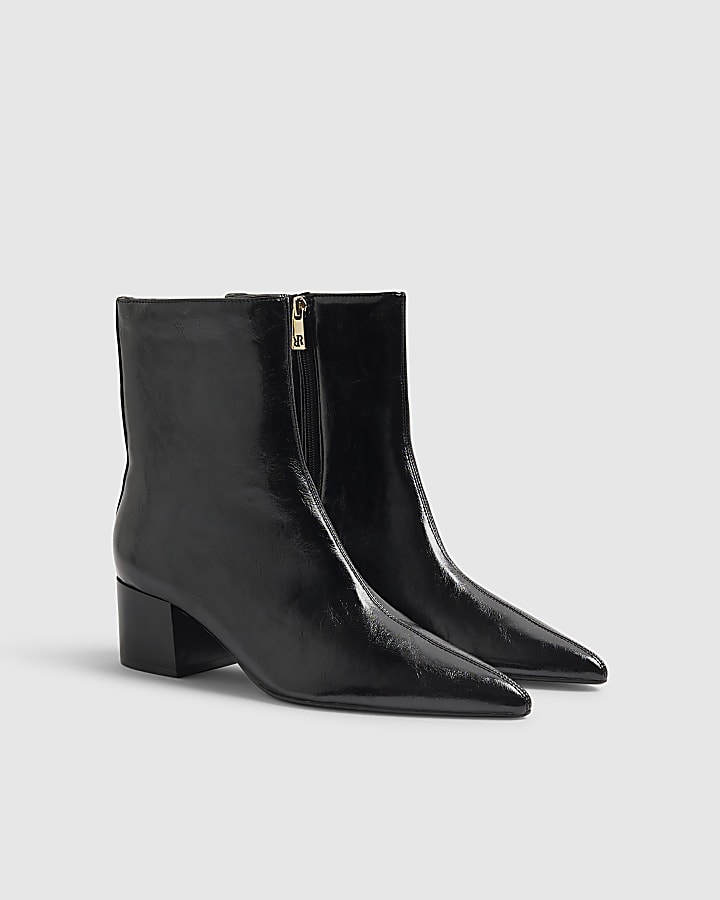 Black Point Toe Heeled Ankle Boots